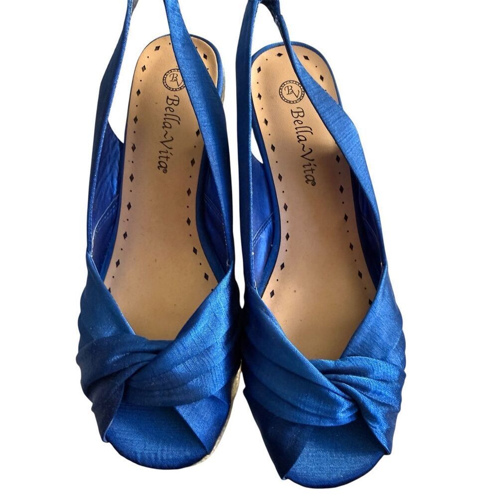 Bella Vita Women's 8W Sangria Cobalt Blue Silk Shoes NWOB Wedge Heel